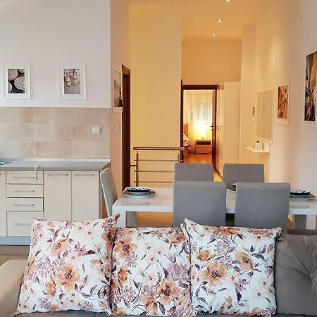Riverside Villa Tivat Extérieur photo
