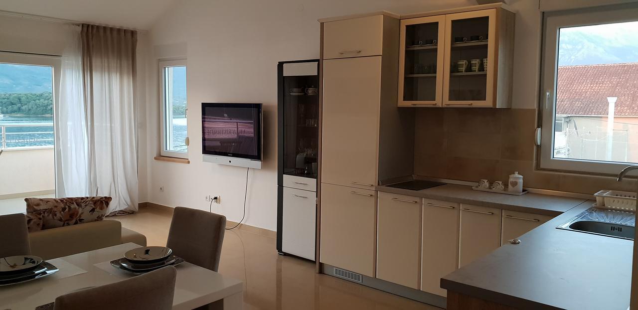 Riverside Villa Tivat Extérieur photo